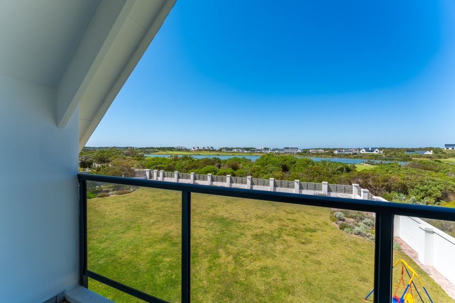 4 Bedroom Property for Sale in St Francis Links Eastern Cape